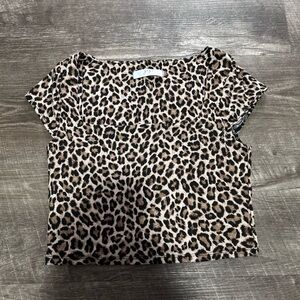 Gaze Leopard Print Crop Top